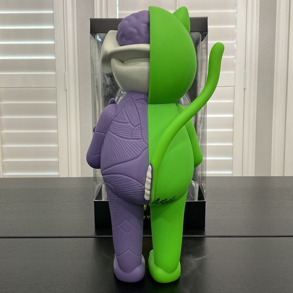 Rip N Dip R Nerm Æ-09 Vinyl Figure - Neon Green Anatomy Limited Edition Figure - Picture 8 of 16